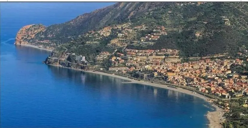 Appartamento Vacanza Villetta Fichera Gioiosa Marea