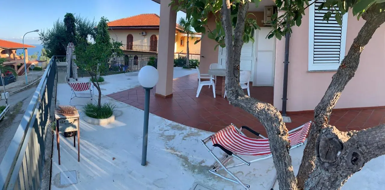 Appartamento Vacanza Villetta Fichera Gioiosa Marea